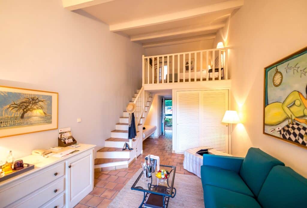 HÔTEL RESTAURANT CANTEMERLE