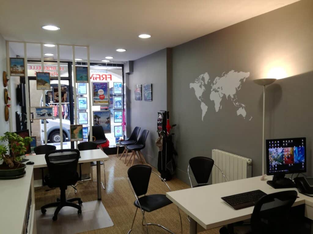 AGENCE LA ROCHELLE VOYAGES AMBASSADE FRAM