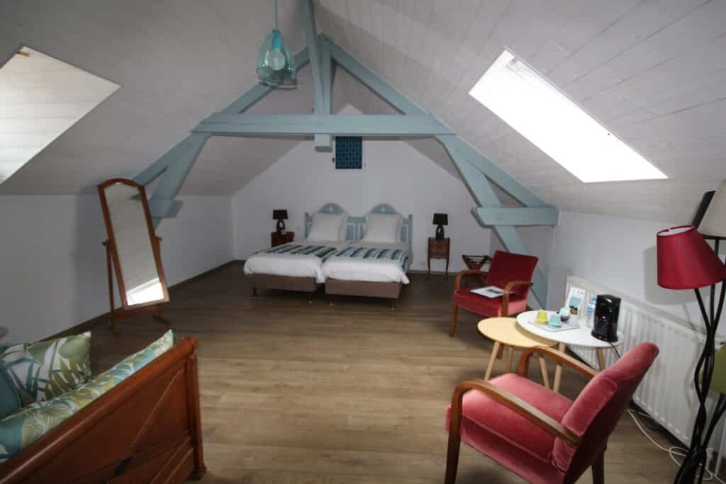 AU RELAIS DE CHAUSSY