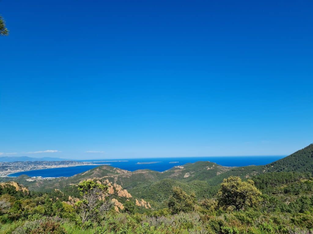 LOCATION VÉLO ÉLECTRIQUE MOOVBIKE